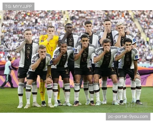 德国球迷团体发起“反对周一比赛”全国抗议，抗议赛程过度商业化